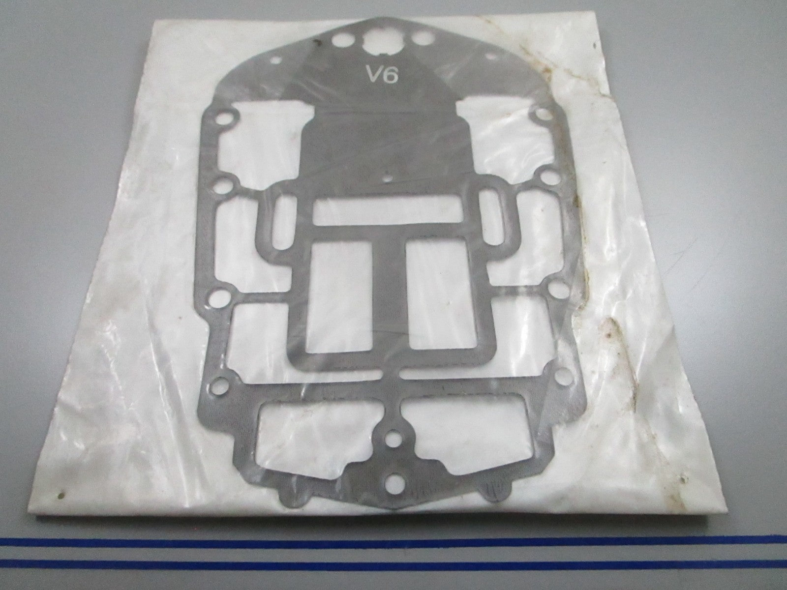 *NEW OEM* 0810 OMC Johnson Evinrude Gasket 335419 0335419