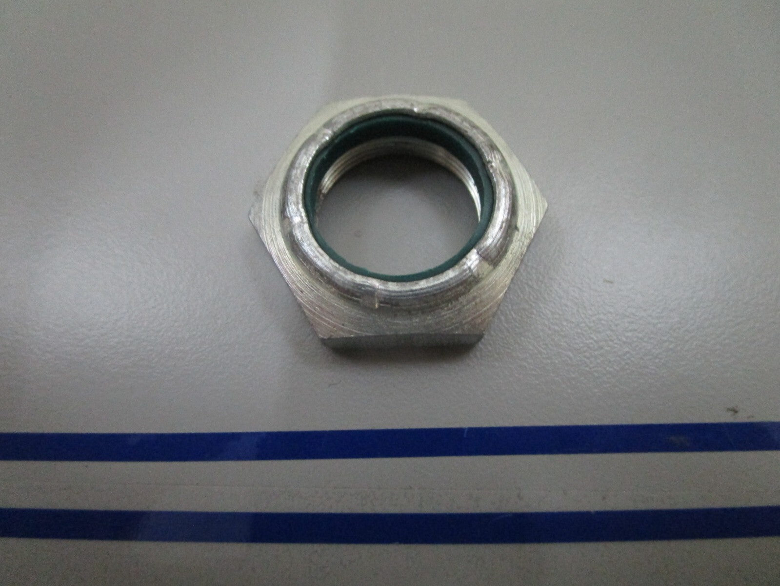 *NEW OEM* 0810 Volvo Penta Lock Nut 983789
