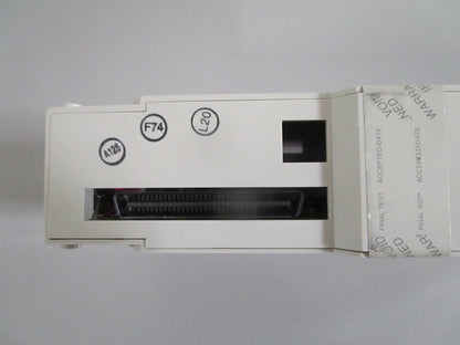 Schneider Modicon 140CRA93200 Quantum RIO Drop Adaptor Module NEW OEM 0820