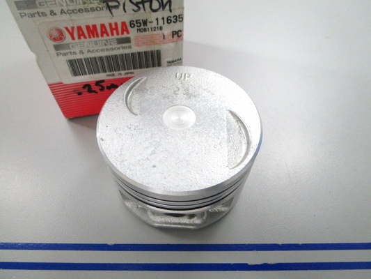 NEW OEM Yamaha Piston 65W-11635-00-00 0810