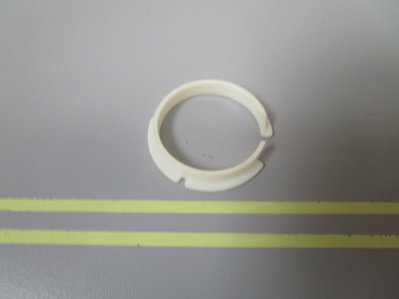 *NEW OEM* 0810 OMC Johnson Evinrude Flanged Bushing 323764 0323764