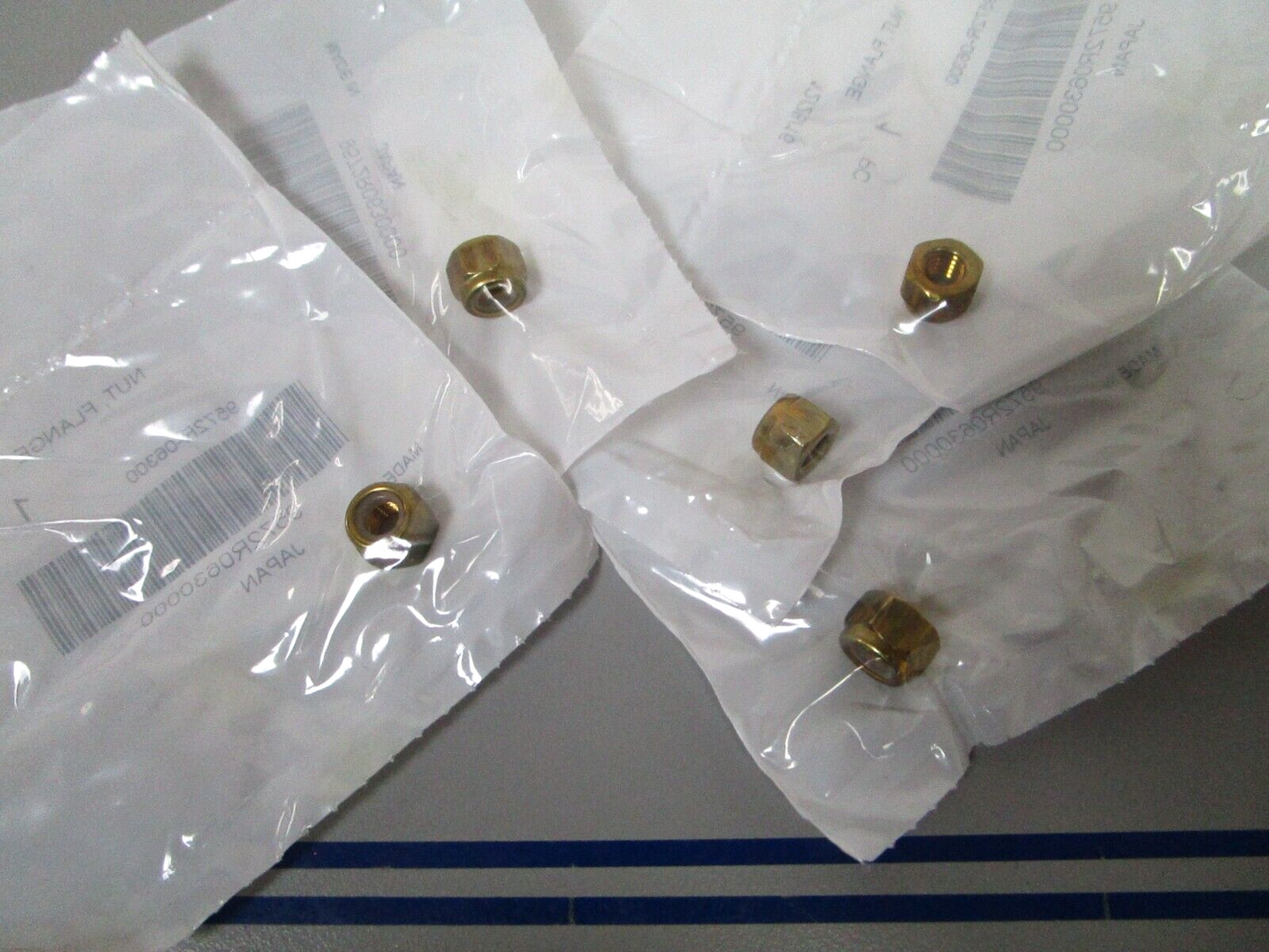 *NEW OEM* (LOT OF 5) 0810 Yamaha Flange Nut 9572R-06300