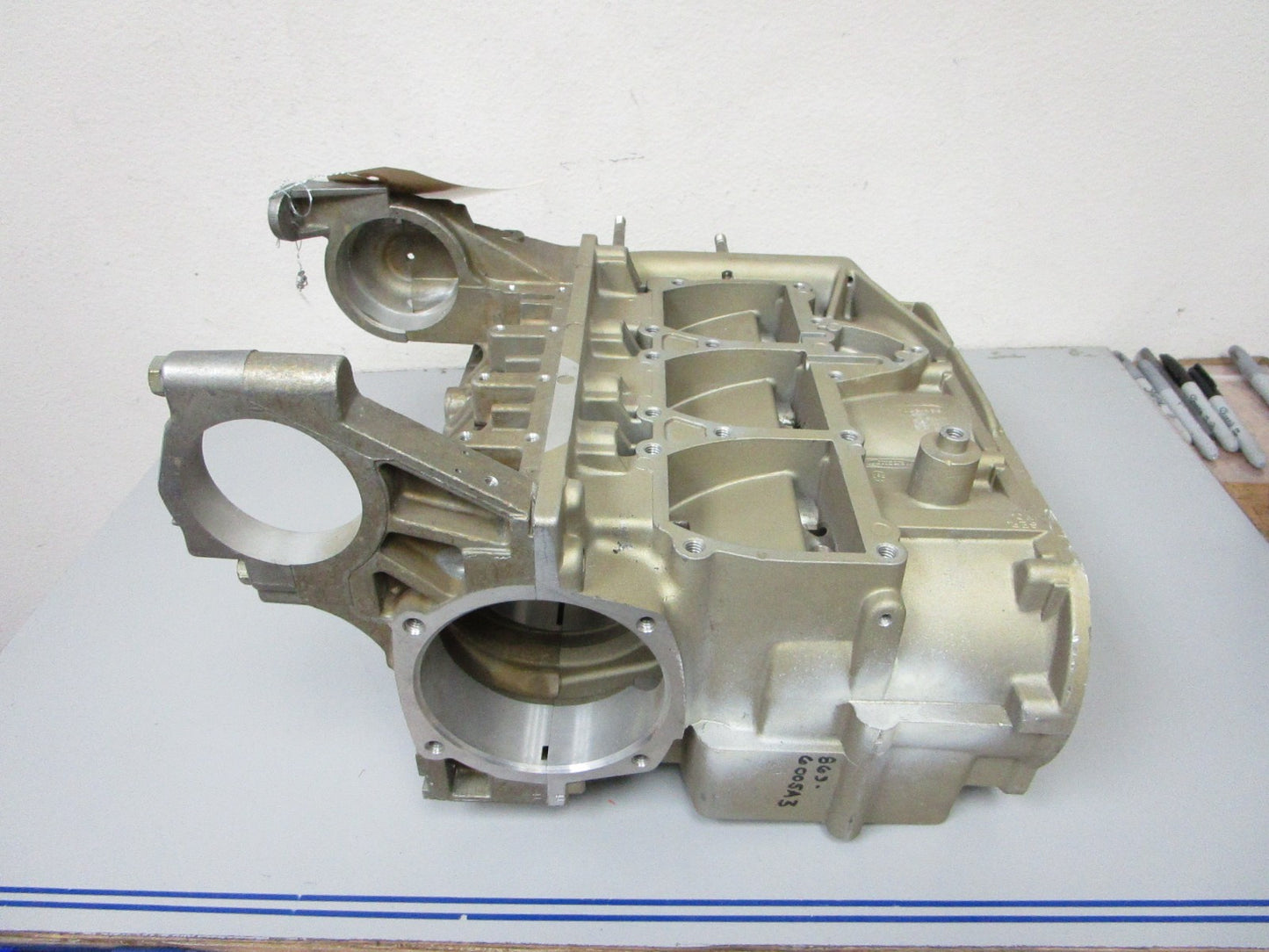 *NEW OEM* 0720 Mercury 65hp Cylinder Crankcase 961-5887 869-6005A3
