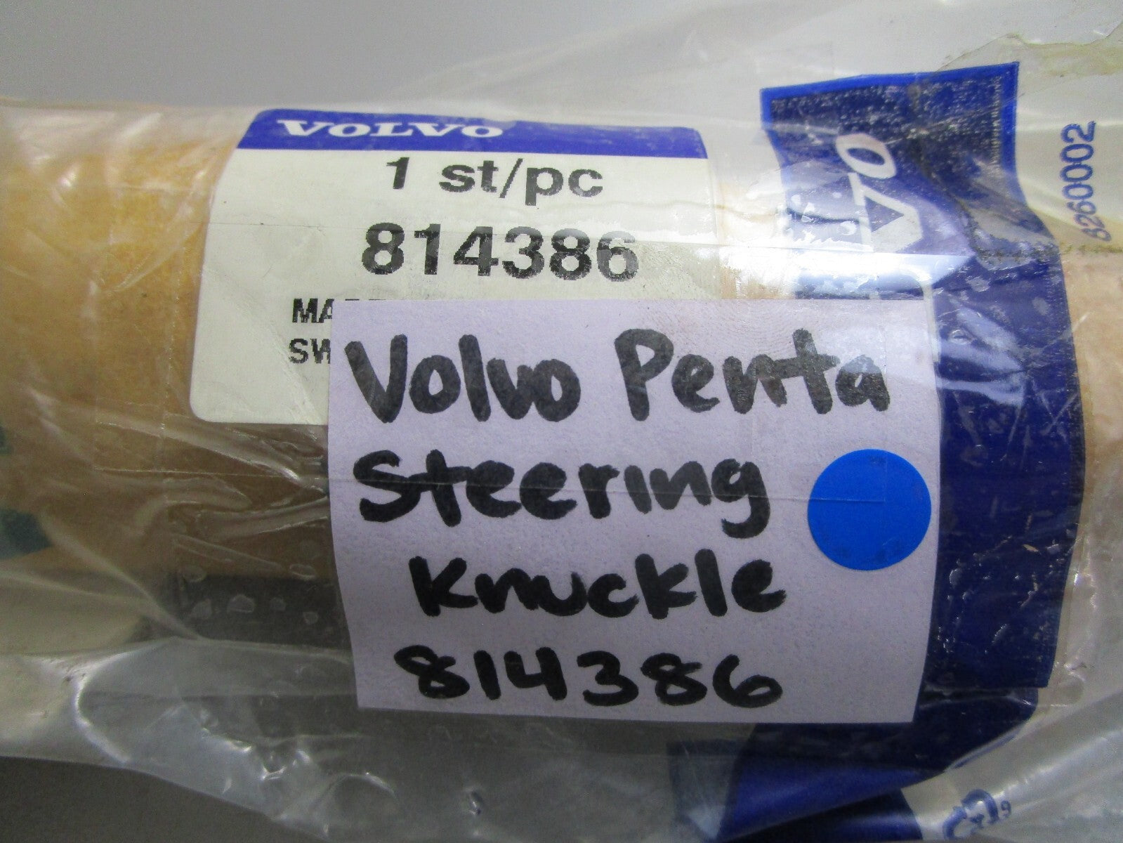 *NEW OEM* 0820 Volvo Penta Steering Knuckle 814386