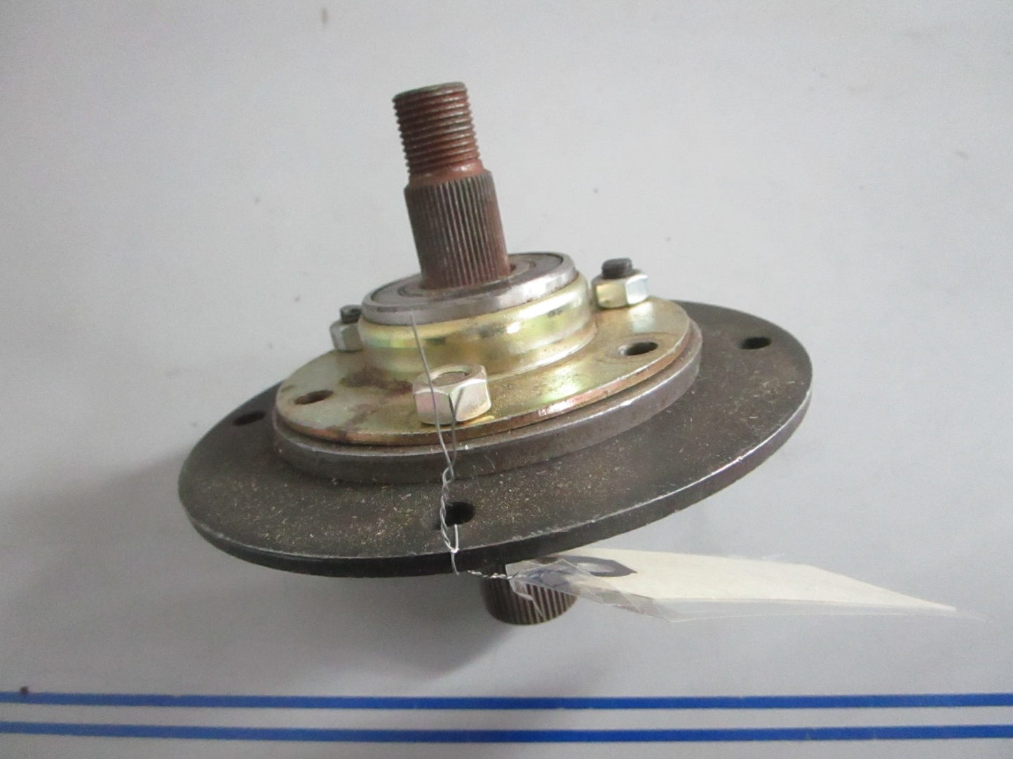 NEW 285-088 Stens Spindle Assy 0820