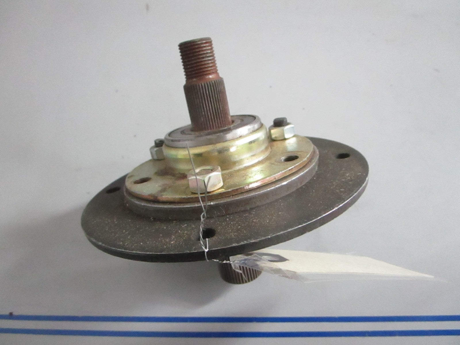 NEW 285-088 Stens Spindle Assy 0820
