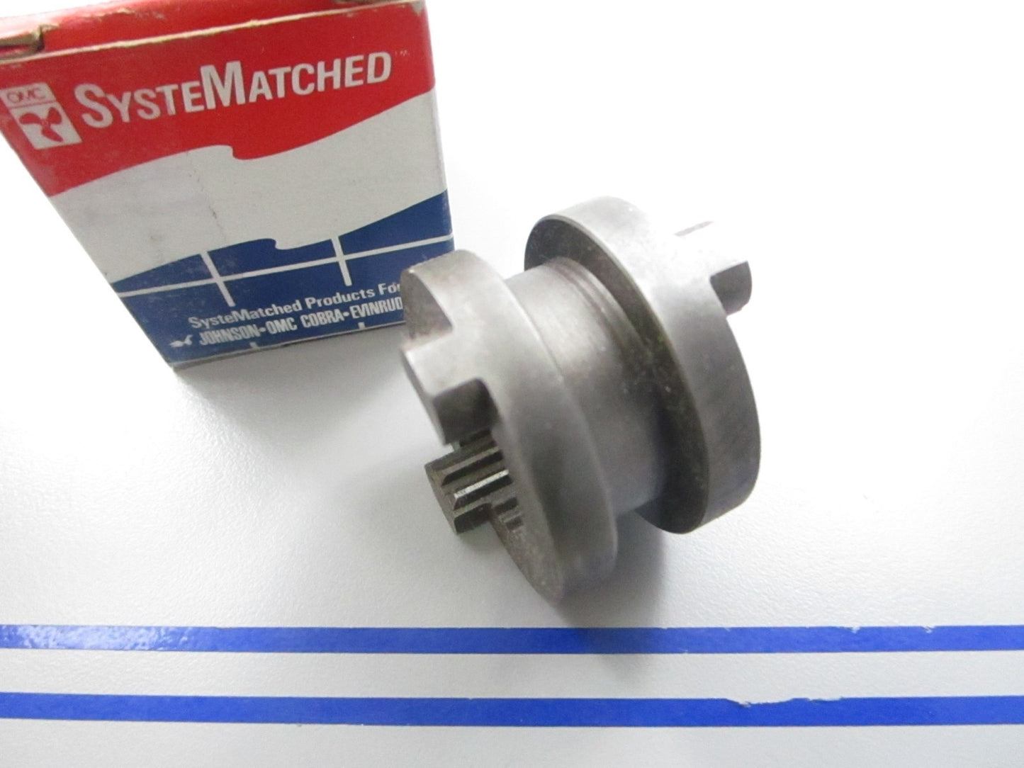 *NEW OEM* 0810 OMC Johnson Evinrude Clutch Dog 375783 0375783