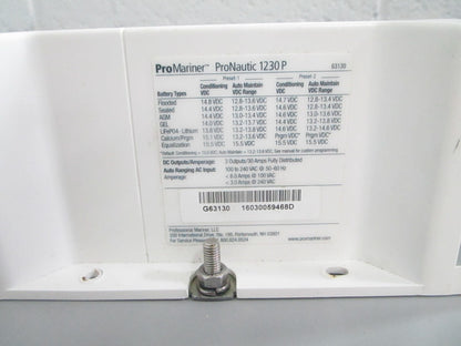 NEW OEM 63130 ProMariner ProNautic 12•30P 30A 3 Bank Battery Charger 0820