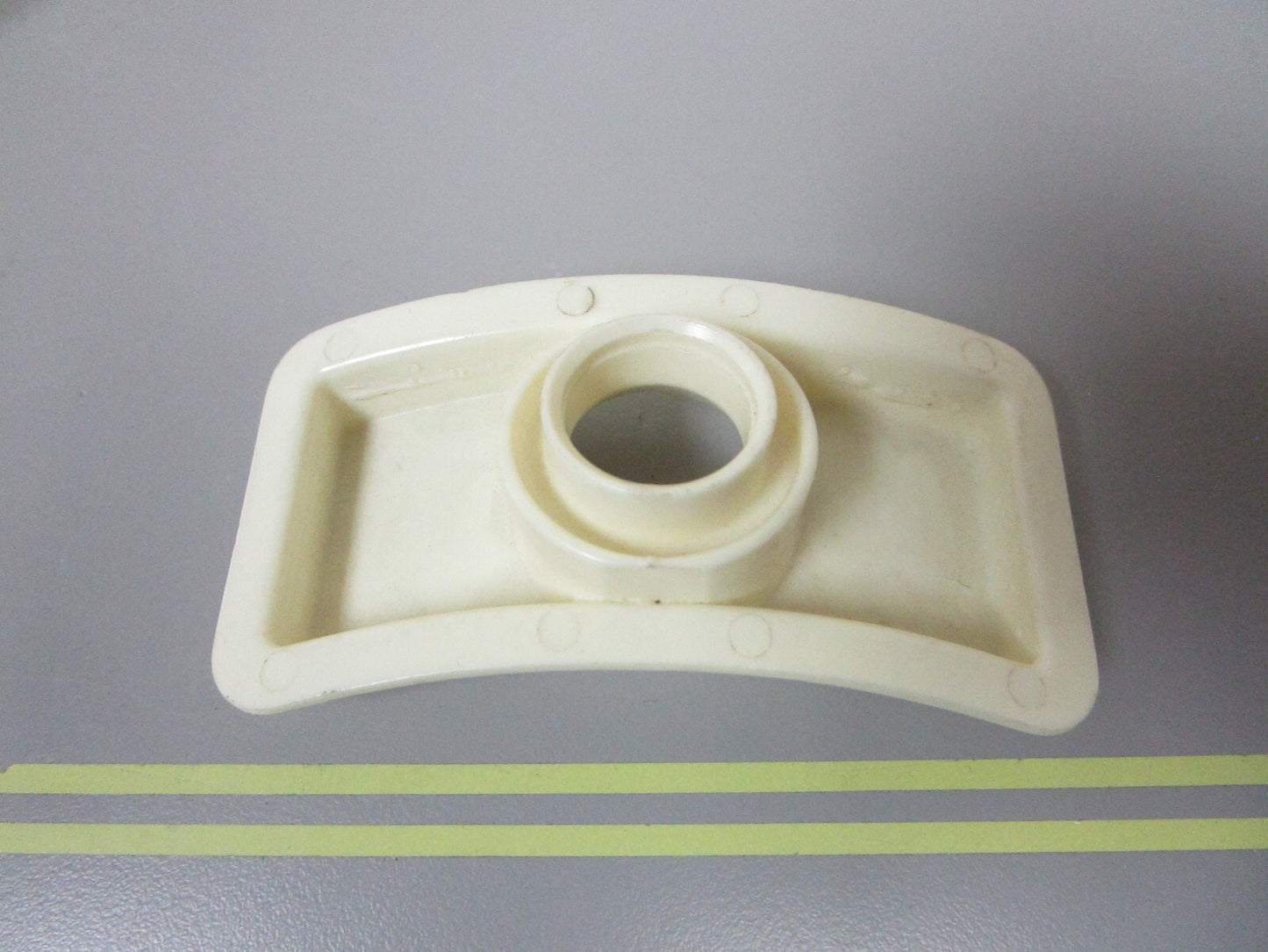 *NEW OEM* 0810 OMC Johnson Evinrude Support Plate 319714 0319714