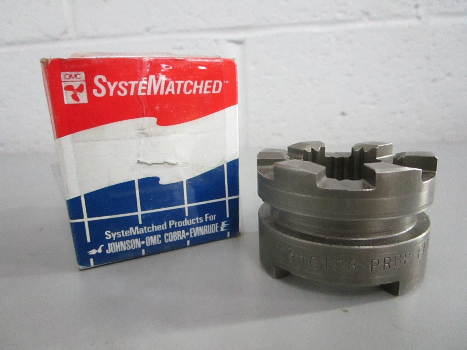 NEW OEM 910198 0910198 OMC Johnson Evinrude Clutch Dog 0820