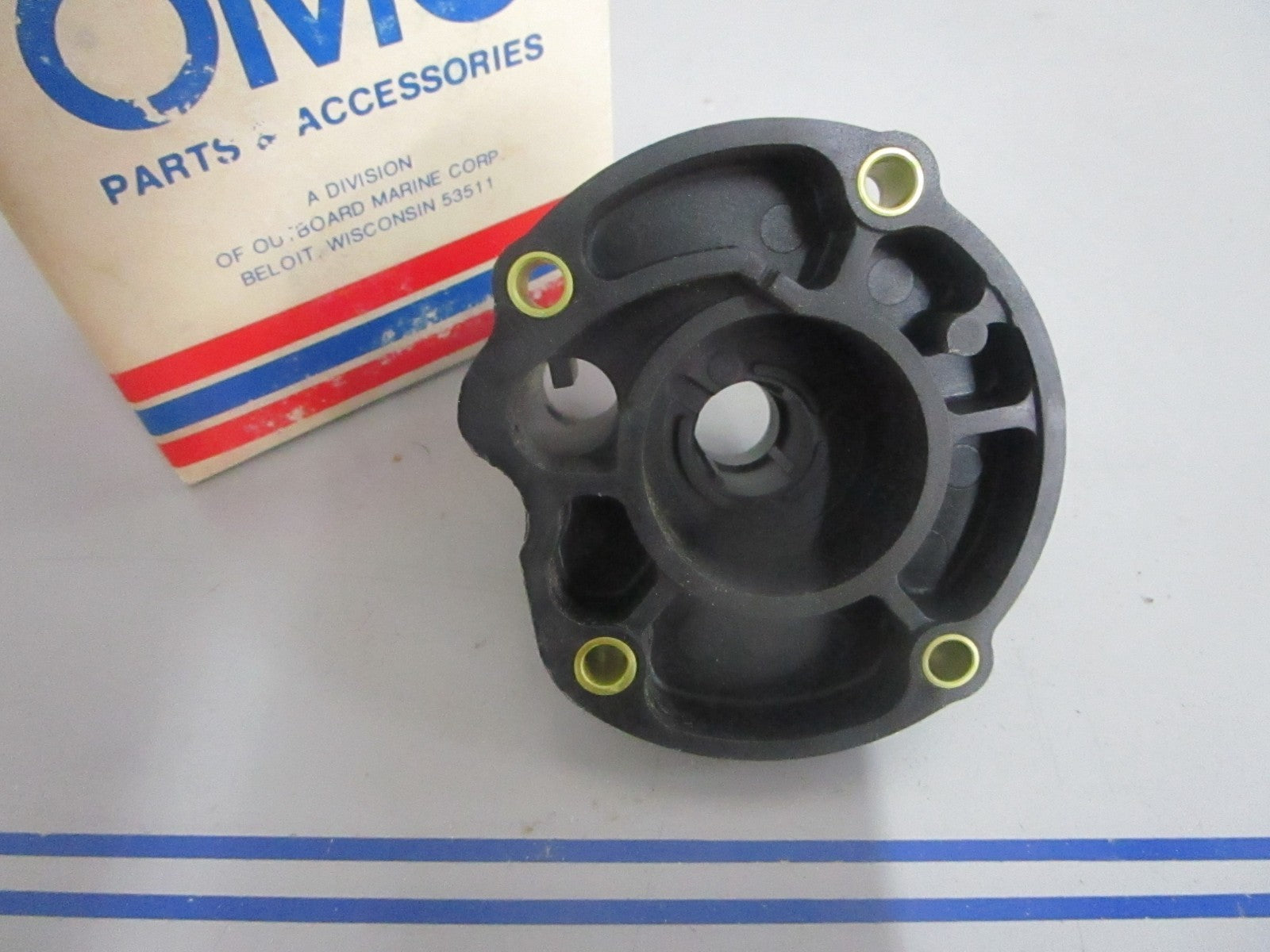 NEW OEM 389732 0389732 OMC Johnson Evinrude Impeller Housing 0820
