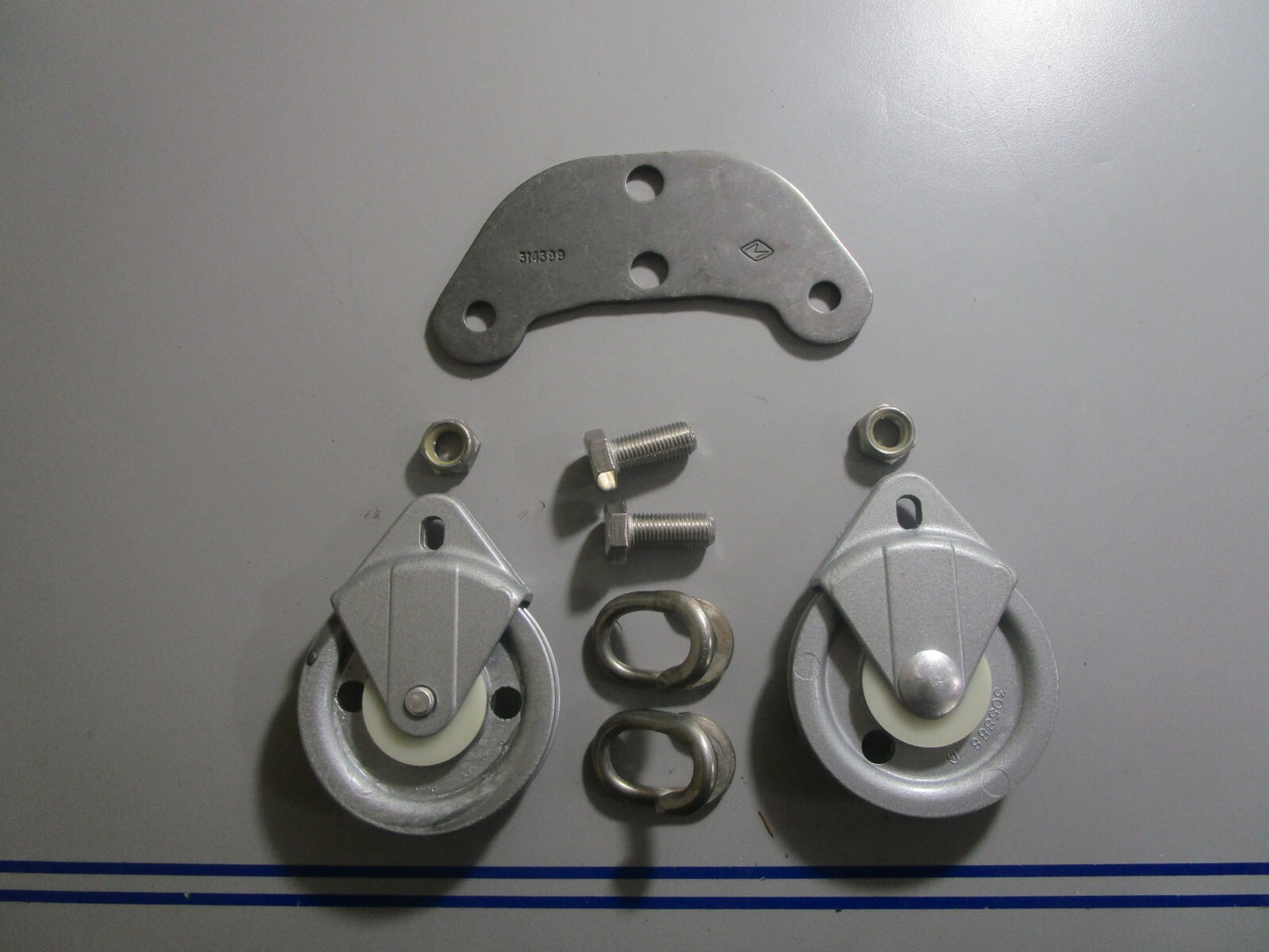 *NEW OEM* 0810 OMC Johnson Evinrude Steering Kit 384709 0384709