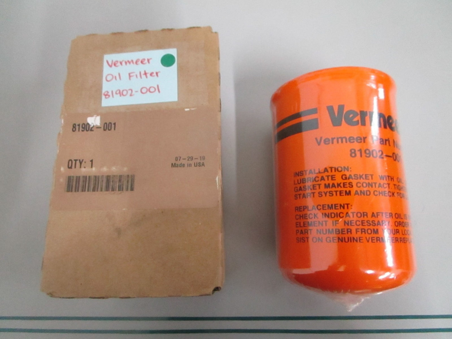 NEW OEM 81902-001 Vermeer Oil Filter 0820