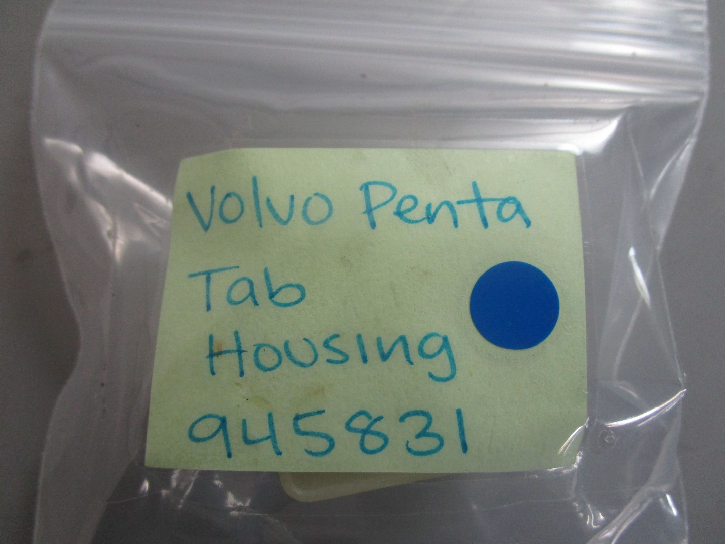 *NEW OEM* 0770 Volvo Penta Tab Housing 945831