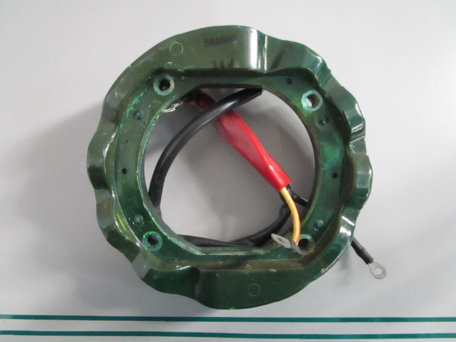 NEW OEM 581680 0581680 OMC Johnson Evinrude 12A Stator 0820