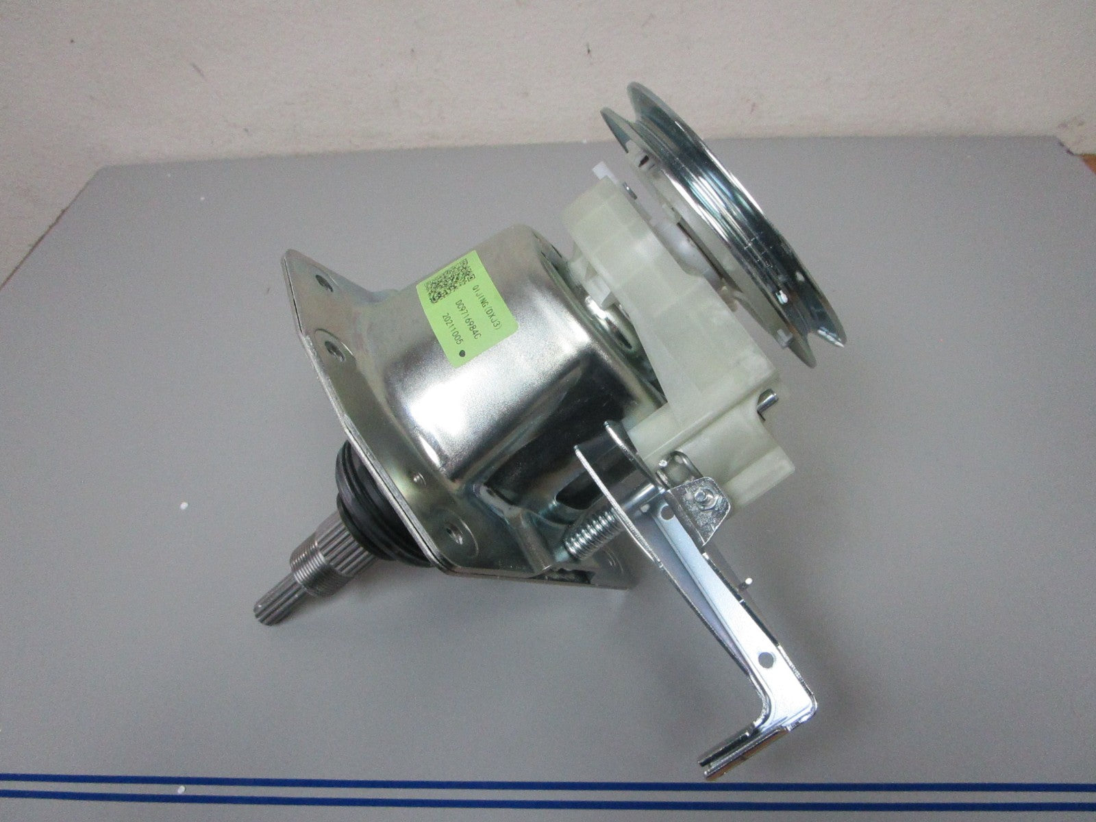 *NEW OEM* 0720 Samsung Washer Spring Clutch Module DC97-16984C