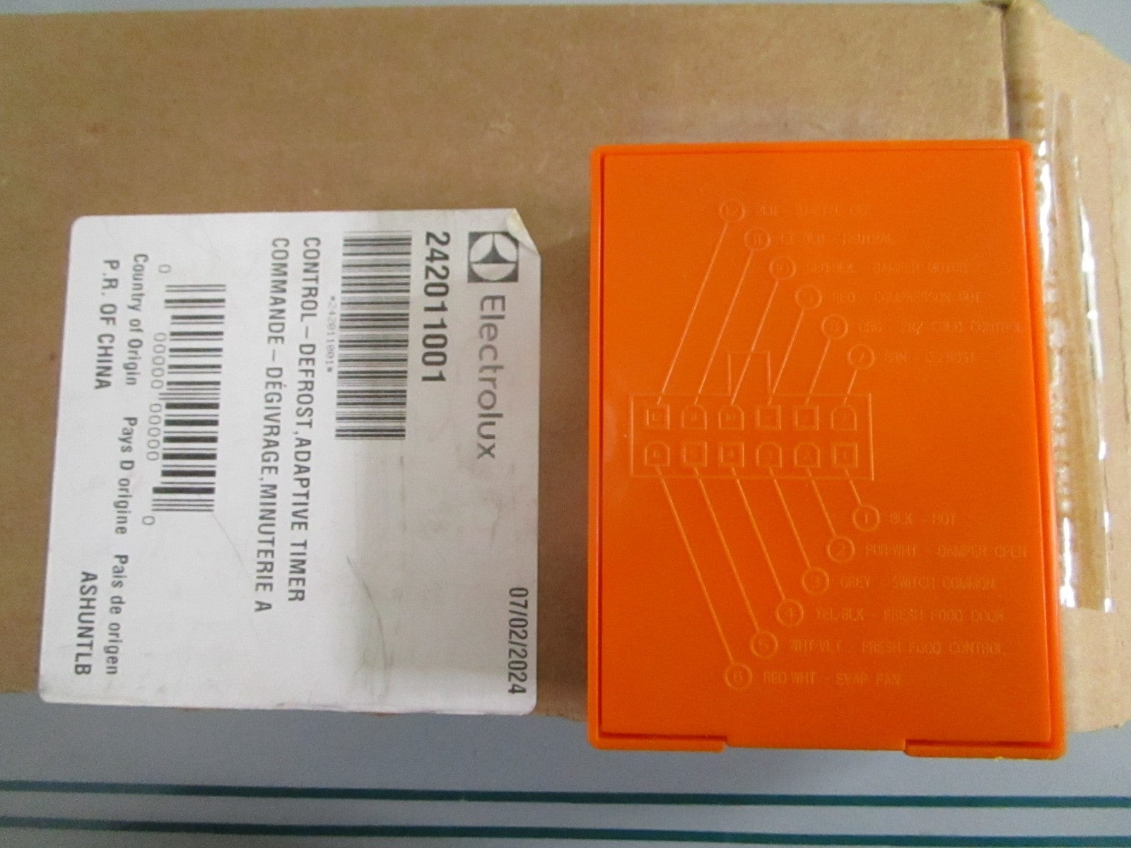 NEW OEM 242011001 Electrolux Defrost Control Board 0820