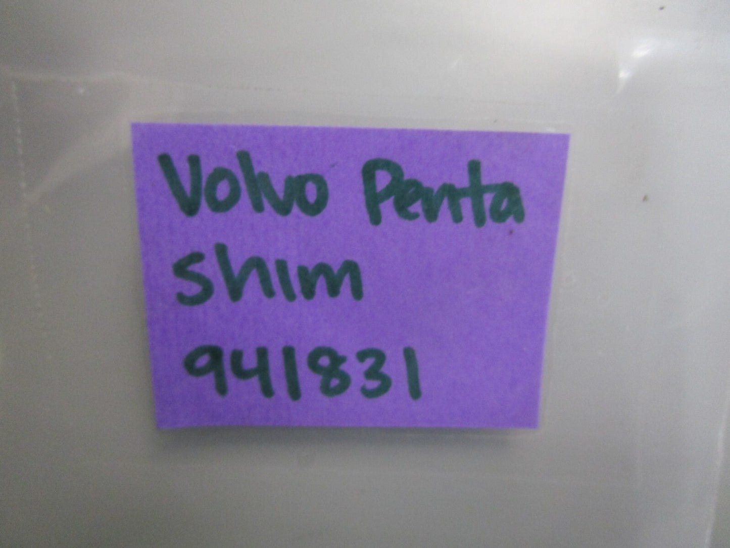 *NEW OEM* 0810 Volvo Penta Shim 941831