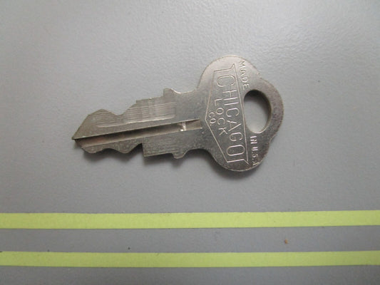 *NEW OEM* 0810 OMC Johnson Evinrude Ignition Key KF99 501614 0501614