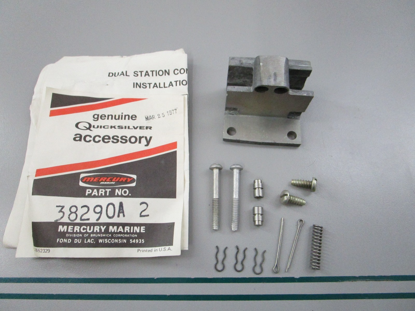NEW OEM 38290A2 Mercury Quicksilver Remote Control Kit 0810