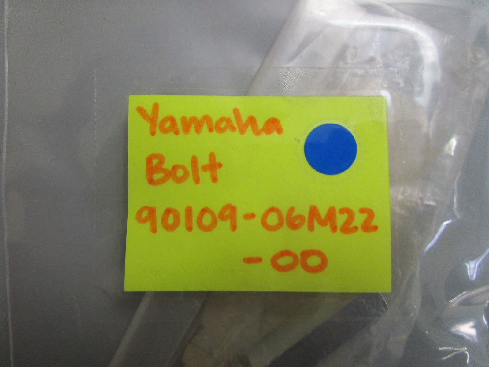 *NEW OEM* 0770 Yamaha Bolt 90109-06M22-00