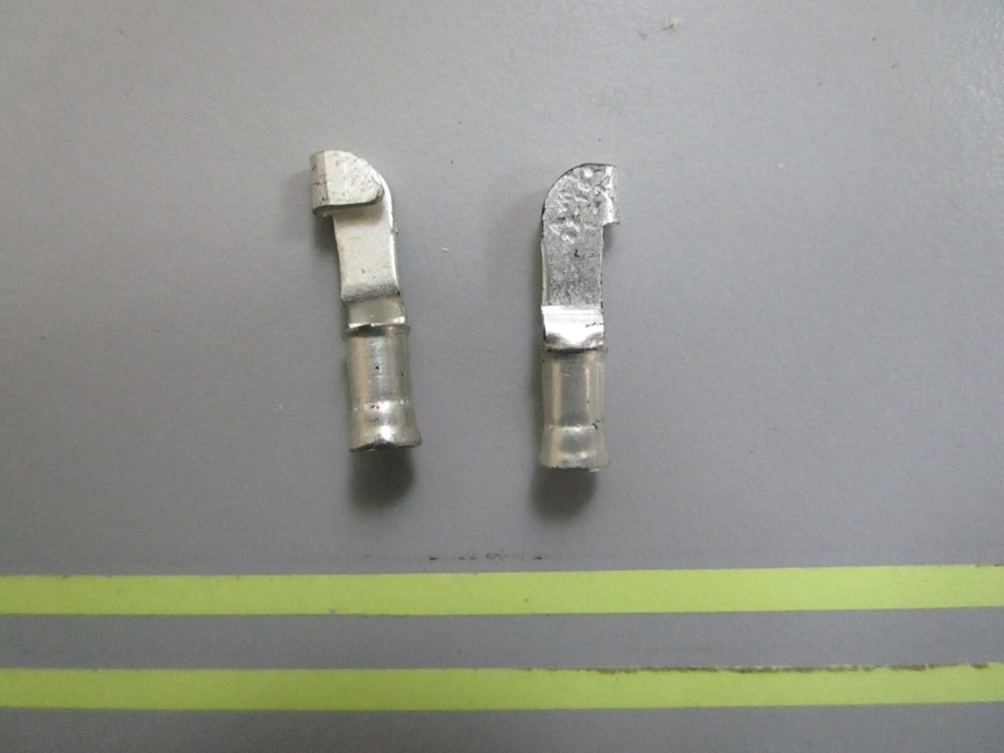 *NEW OEM* (LOT OF 2) 0810 OMC Johnson Evinrude Terminal 308808 0308808