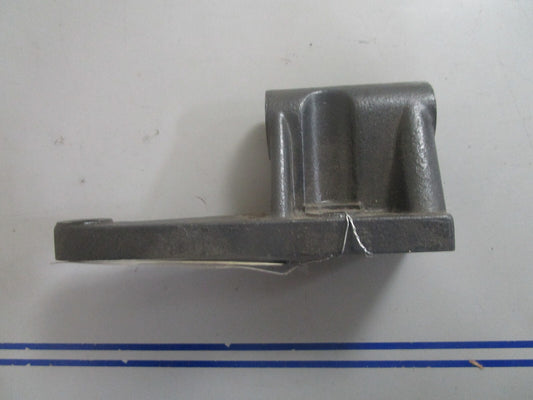 *NEW OEM* 0810 OMC Johnson Evinrude Bracket 907798 0907798