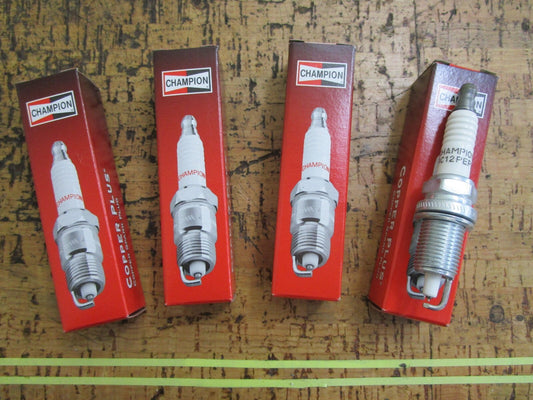 *NEW* (LOT OF 4) 0810 Champion Spark Plug 974 RC12PEPB