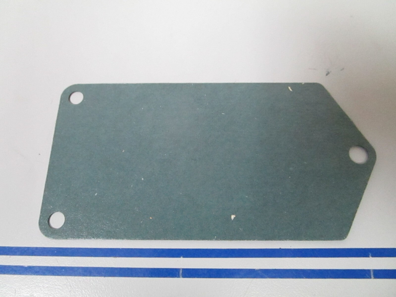 *NEW OEM* 0810 OMC Johnson Evinrude Insulator 318278 0318278