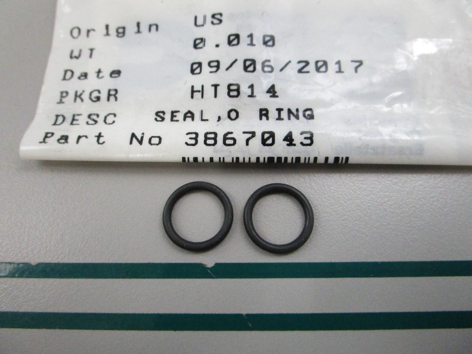 NEW OEM (LOT OF 2) 3867043 Cummins O-Ring Seal 0810