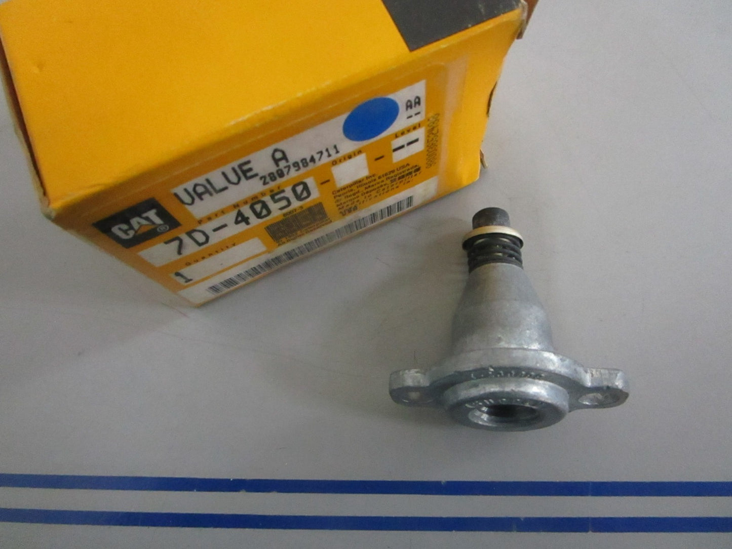 NEW OEM 7D-4050 CAT Valve A 0820