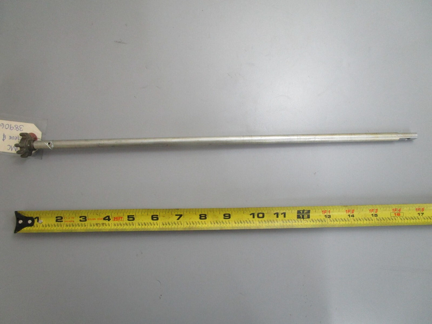 *NEW OEM* 0820 OMC Johnson Evinrude Gear & Shaft 389061 0389061