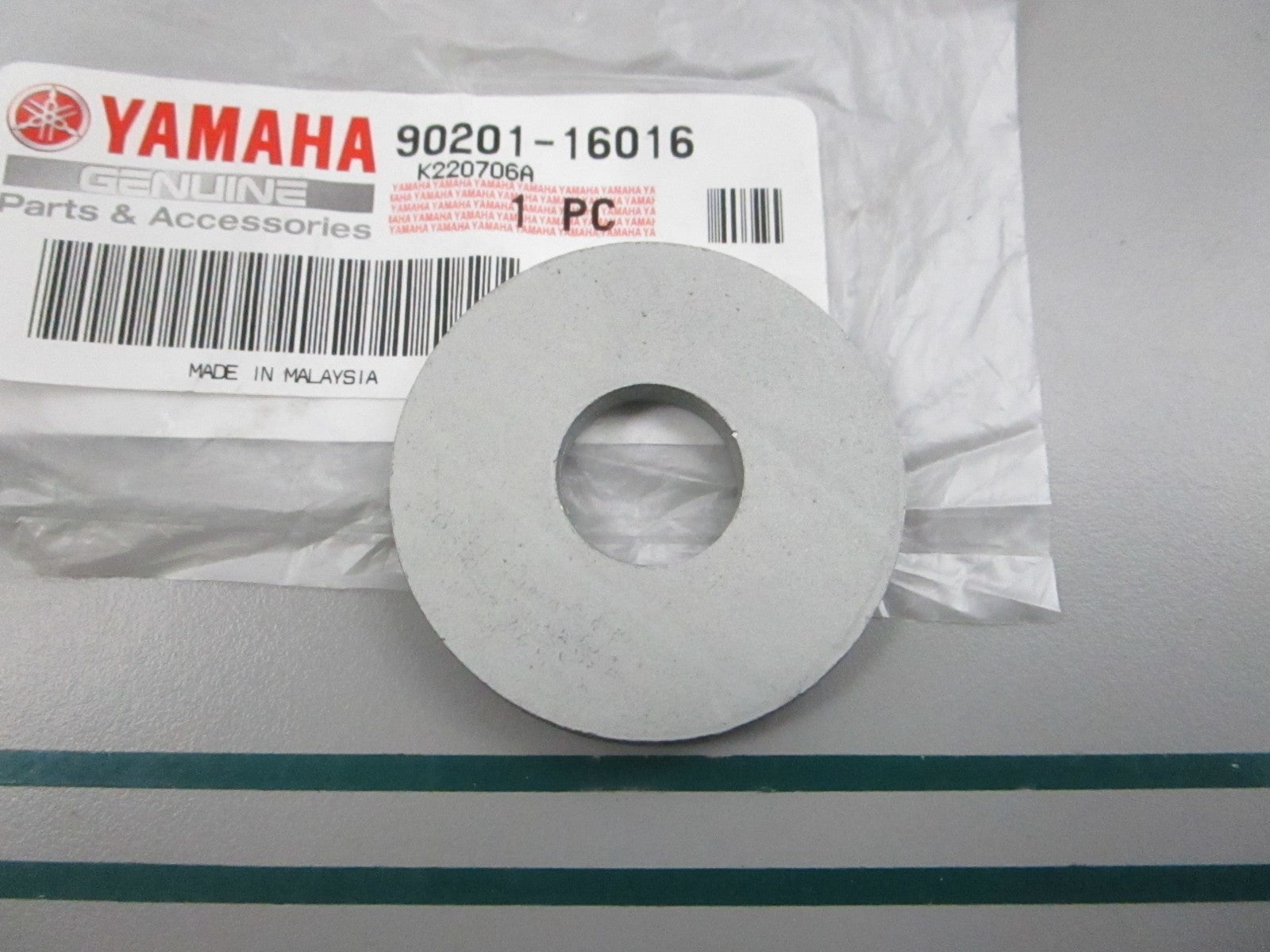 NEW OEM 90201-16016-00 Yamaha Plate Washer 0810