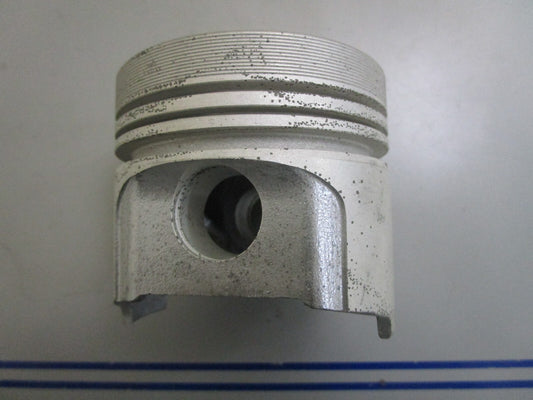 *NEW* 0820 Onan Piston 185-2428
