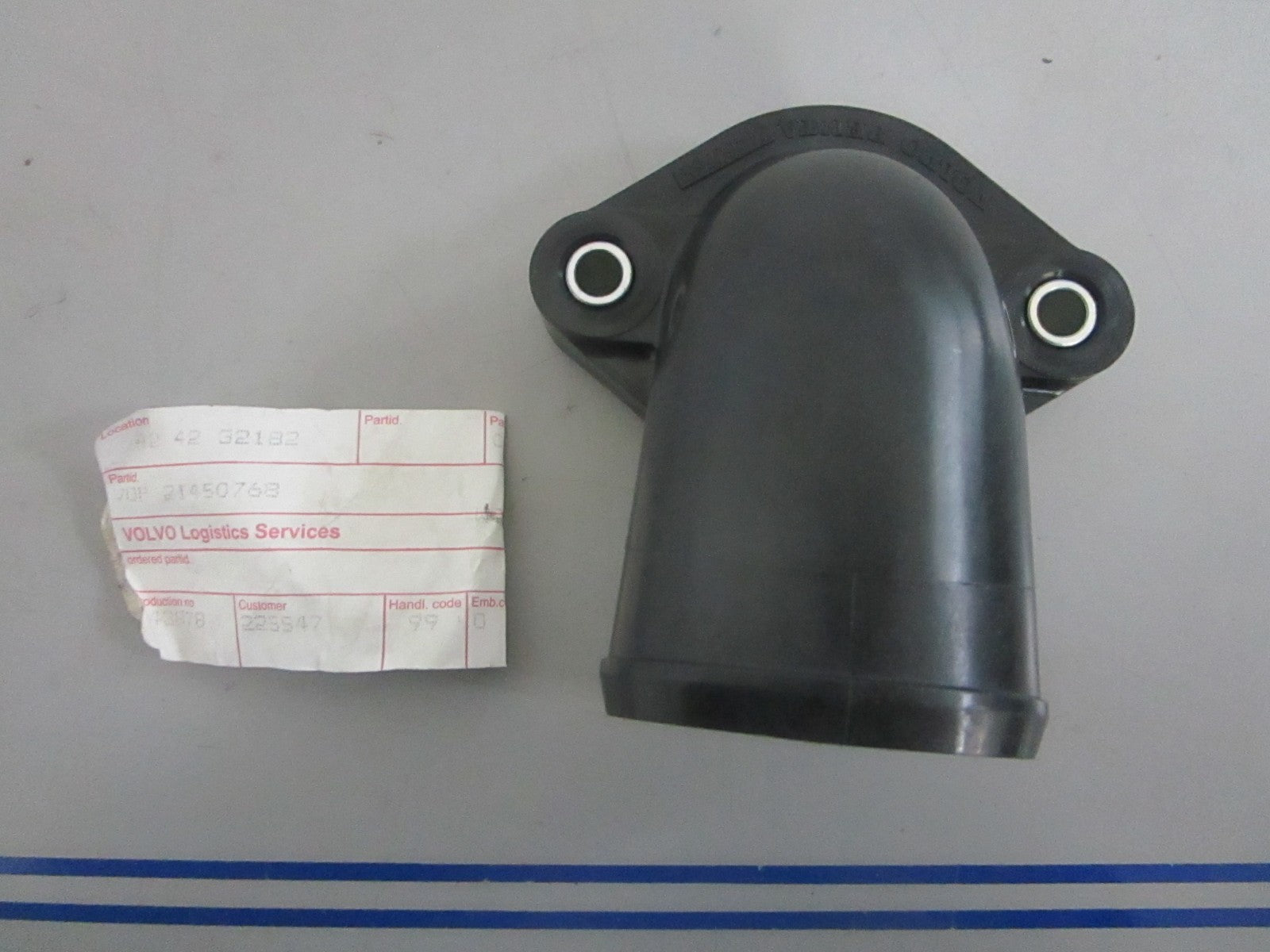 NEW OEM 21450768 Volvo Penta Connector 0820