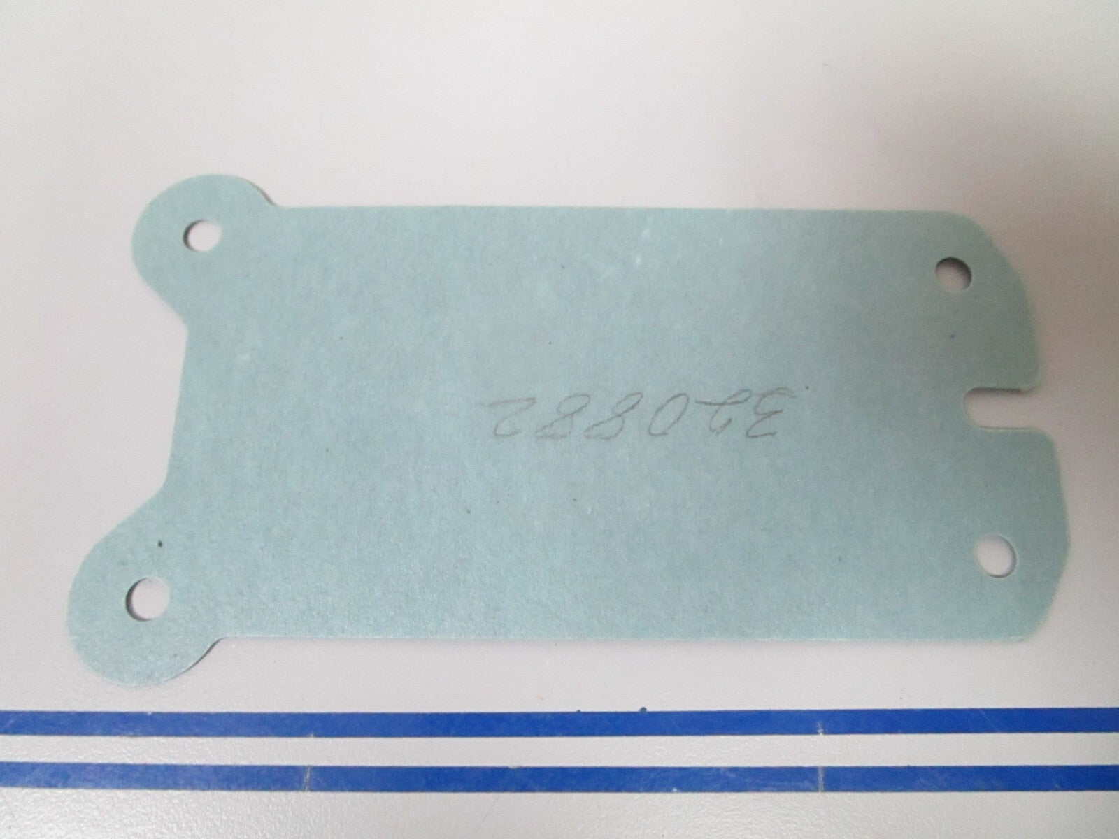 *NEW OEM* 0810 OMC Johnson Evinrude Power Pack Insulator 320882 0320882