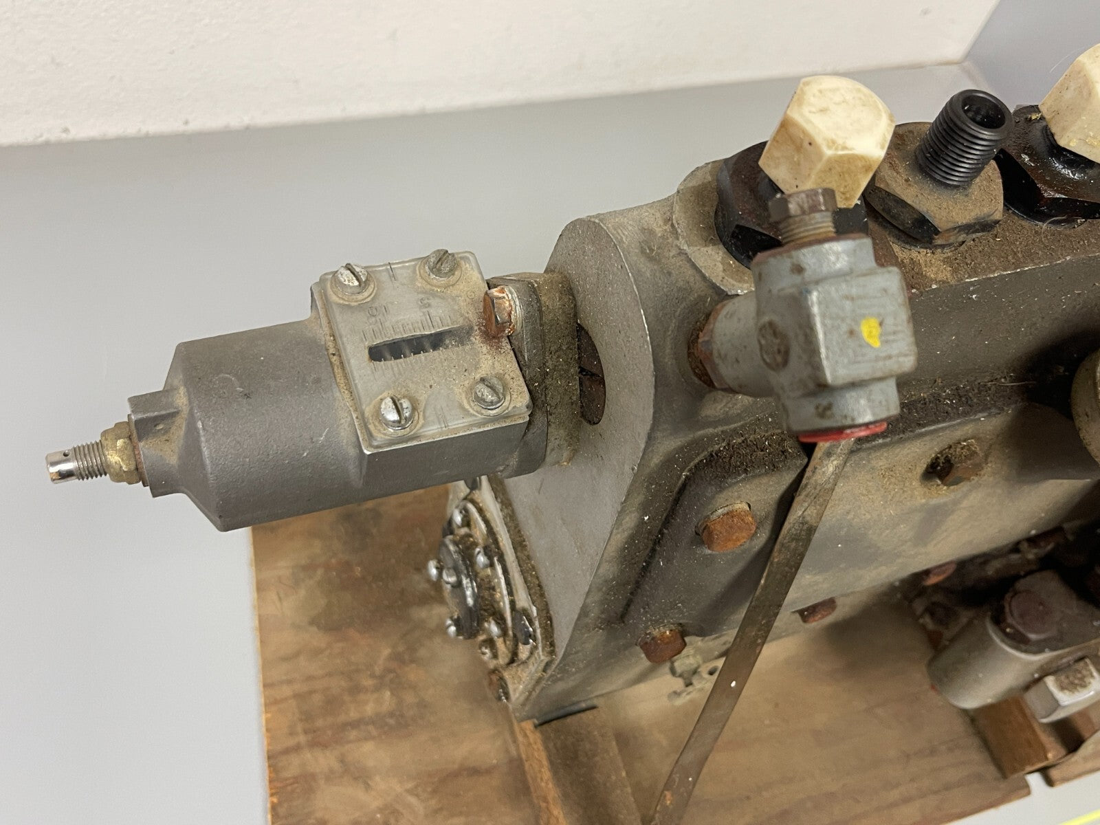 *OEM* 0720 Bosch Hampden Fuel Injection Pump APE 6BB-100Q-469SA 761151 A87040