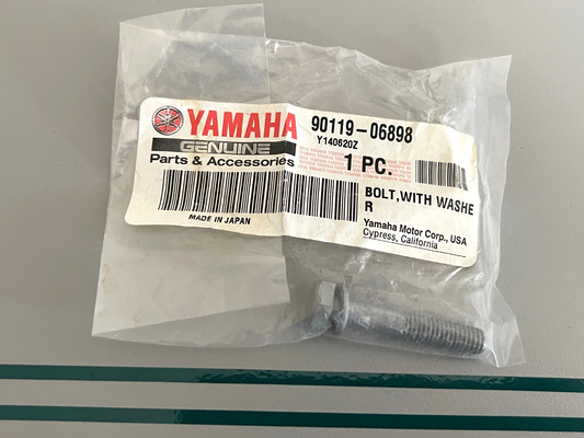 NEW OEM 90119-06898-00 Yamaha Bolt 0810