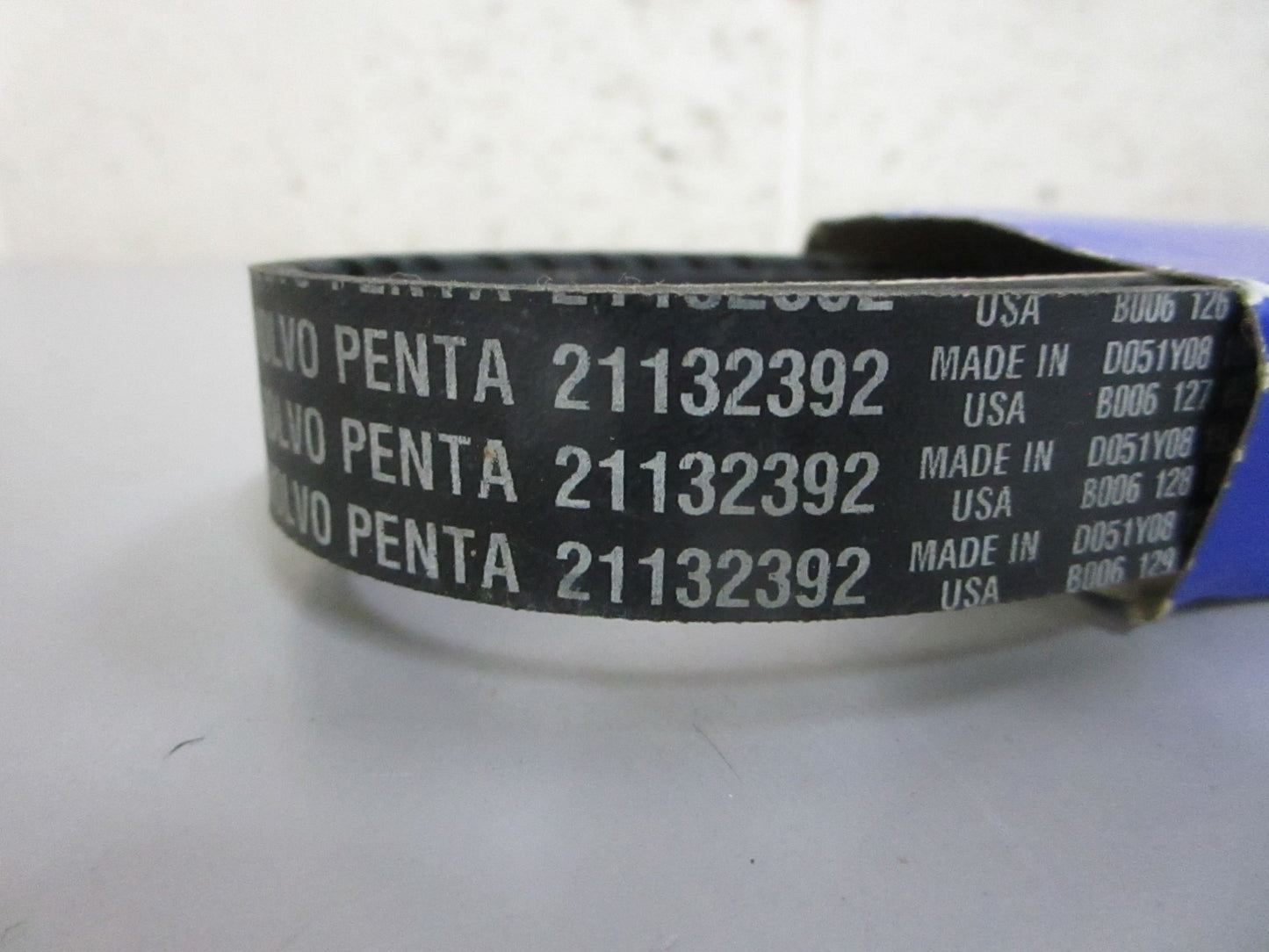 *NEW OEM* 0820 Volvo Penta Belt 21132392