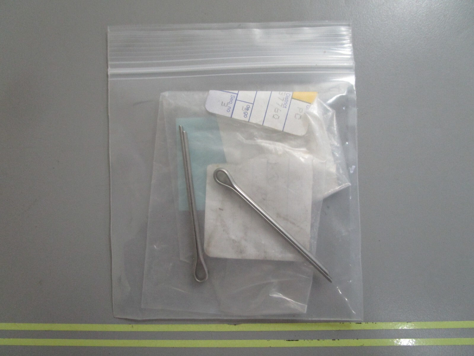 *NEW OEM* (LOT OF 2) 0810 Volvo Penta Split Pin 3885524