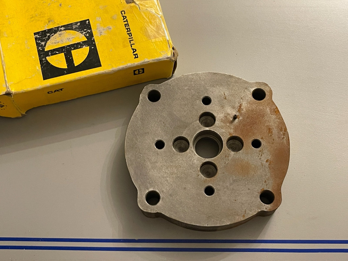 NEW OEM 8P-7613 CAT Caterpillar Plate 0720
