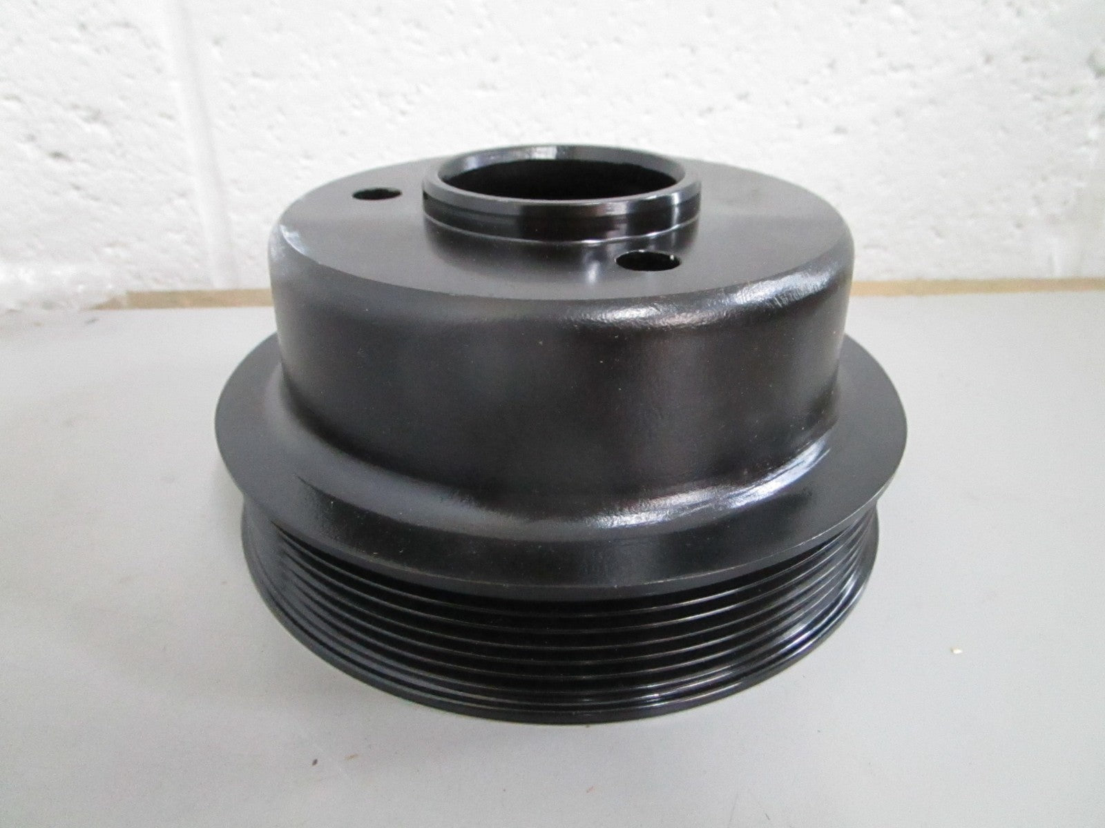 NEW OEM 8M2013566 Mercury Quicksilver Crankshaft Pulley 0820