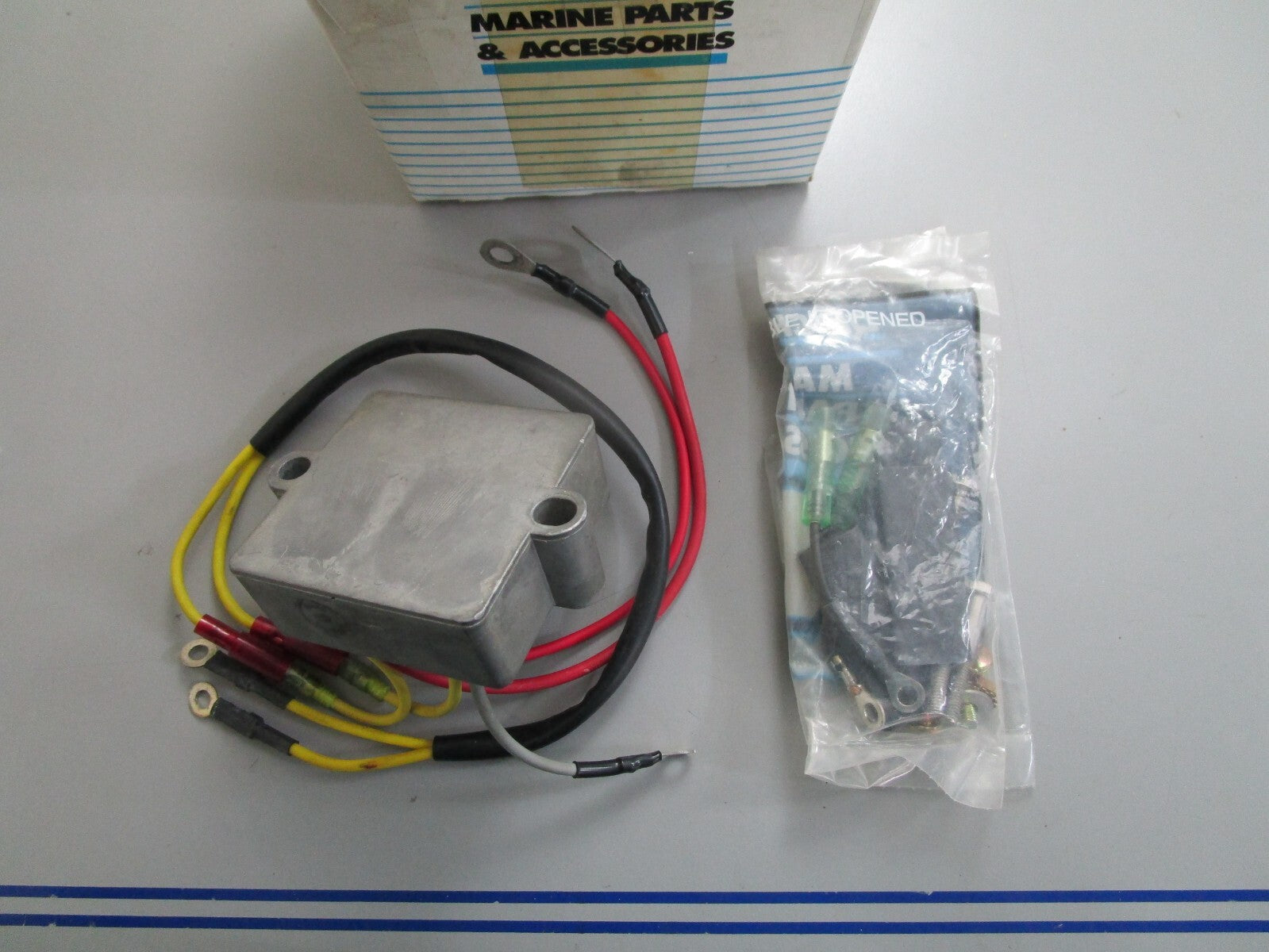 *NEW OEM* 0820 Mercury Quicksilver Voltage Regulator 815279A3