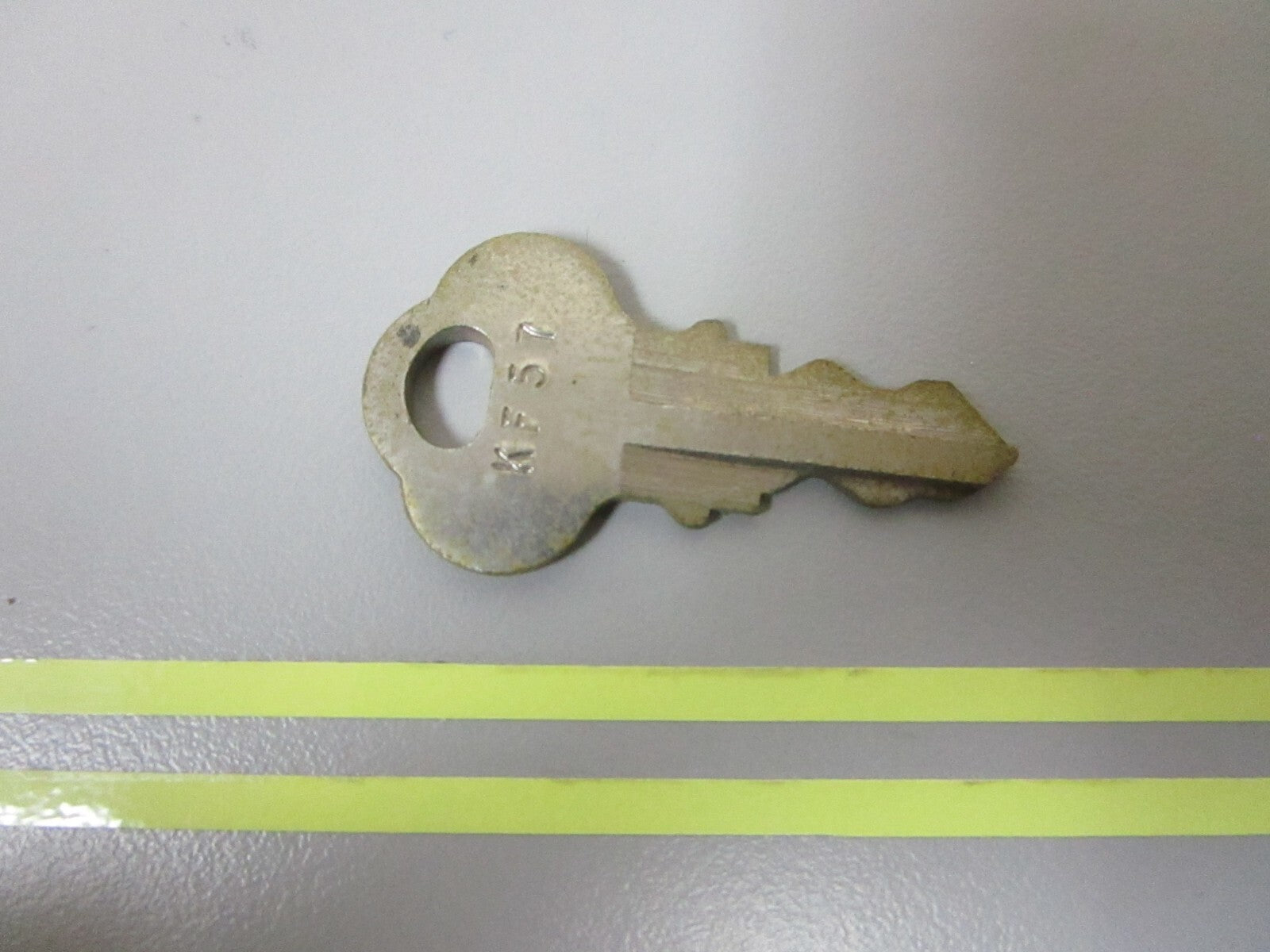 *NEW OEM* 0810 OMC Johnson Evinrude Ignition Key KF57 501572 0501572