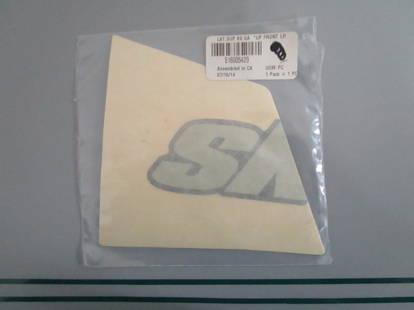 NEW OEM 516005429 Ski-Doo Upper Side Decal 0820