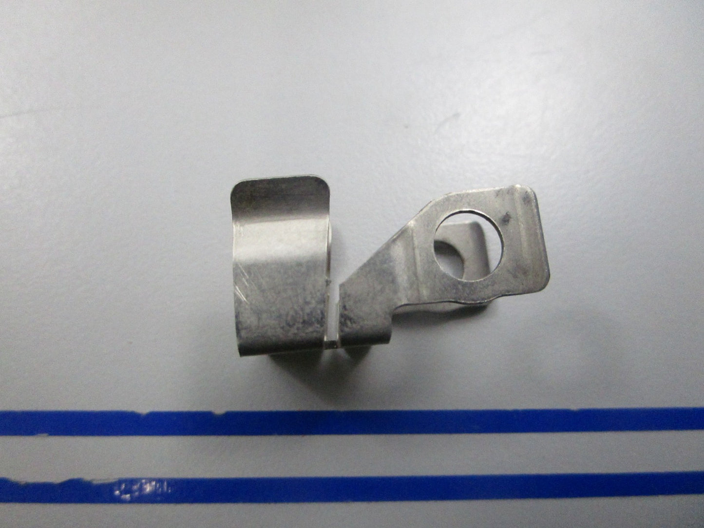 NEW OEM 310729 0310729 OMC Johnson Evinrude Spring Clip 0810