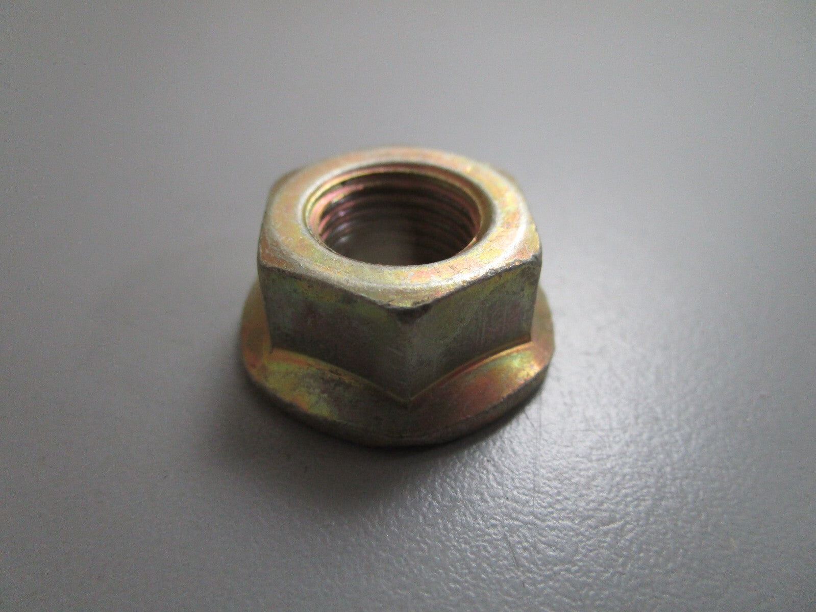*NEW OEM* 0820 OMC Johnson Evinrude Nut 326016 0326016