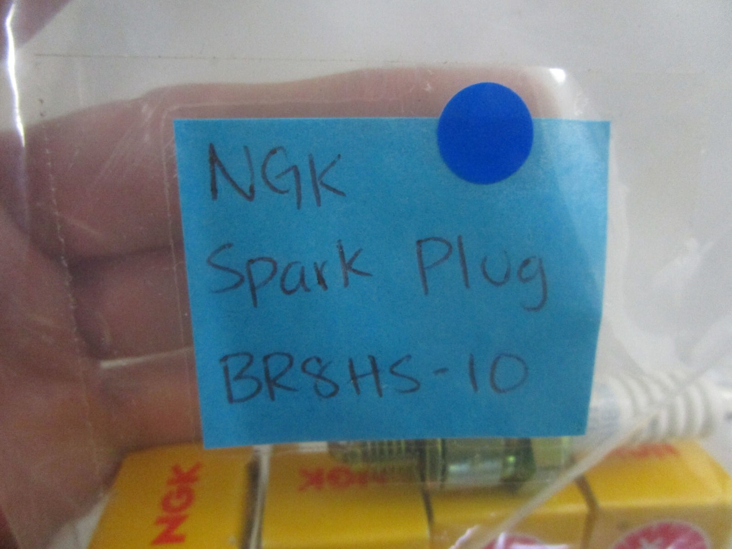 *NEW* 0770 (LOT OF 5) NGK Spark Plug BR8HS-10