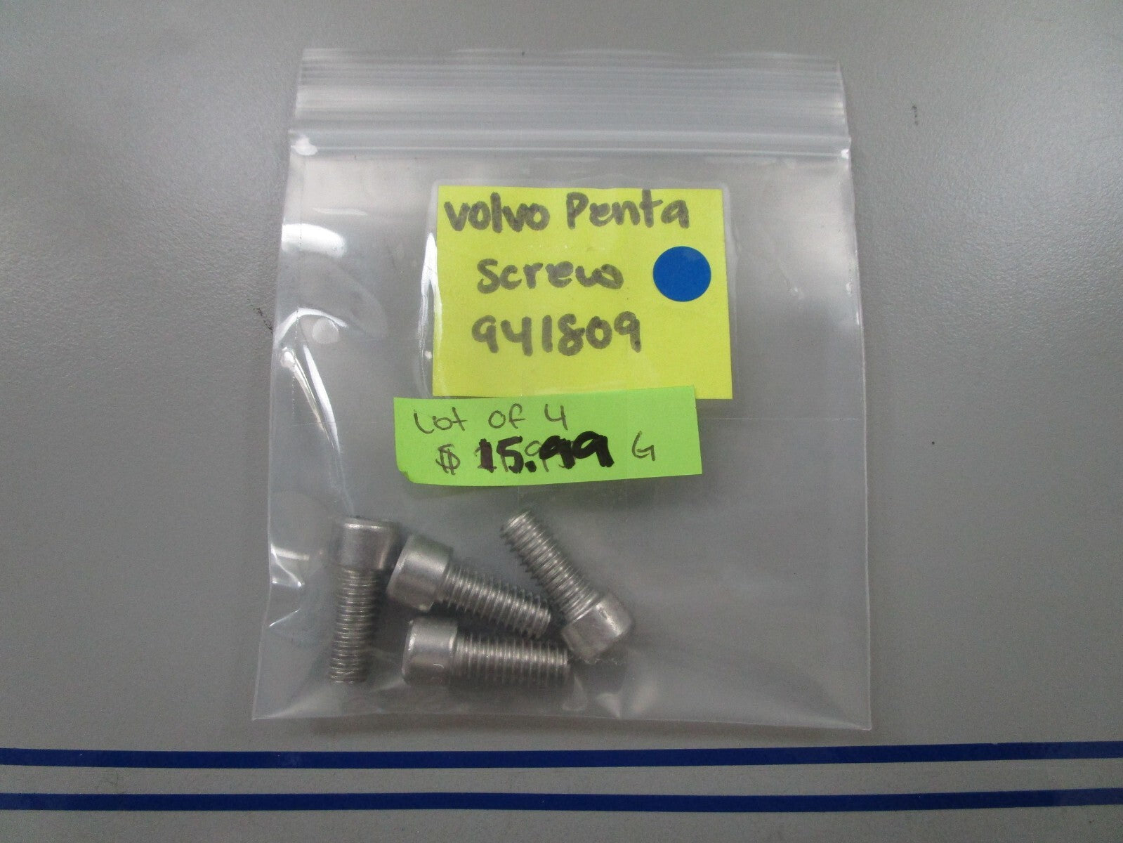 *NEW OEM* (LOT OF 4) 0770 Volvo Penta Screw 941809 0941809