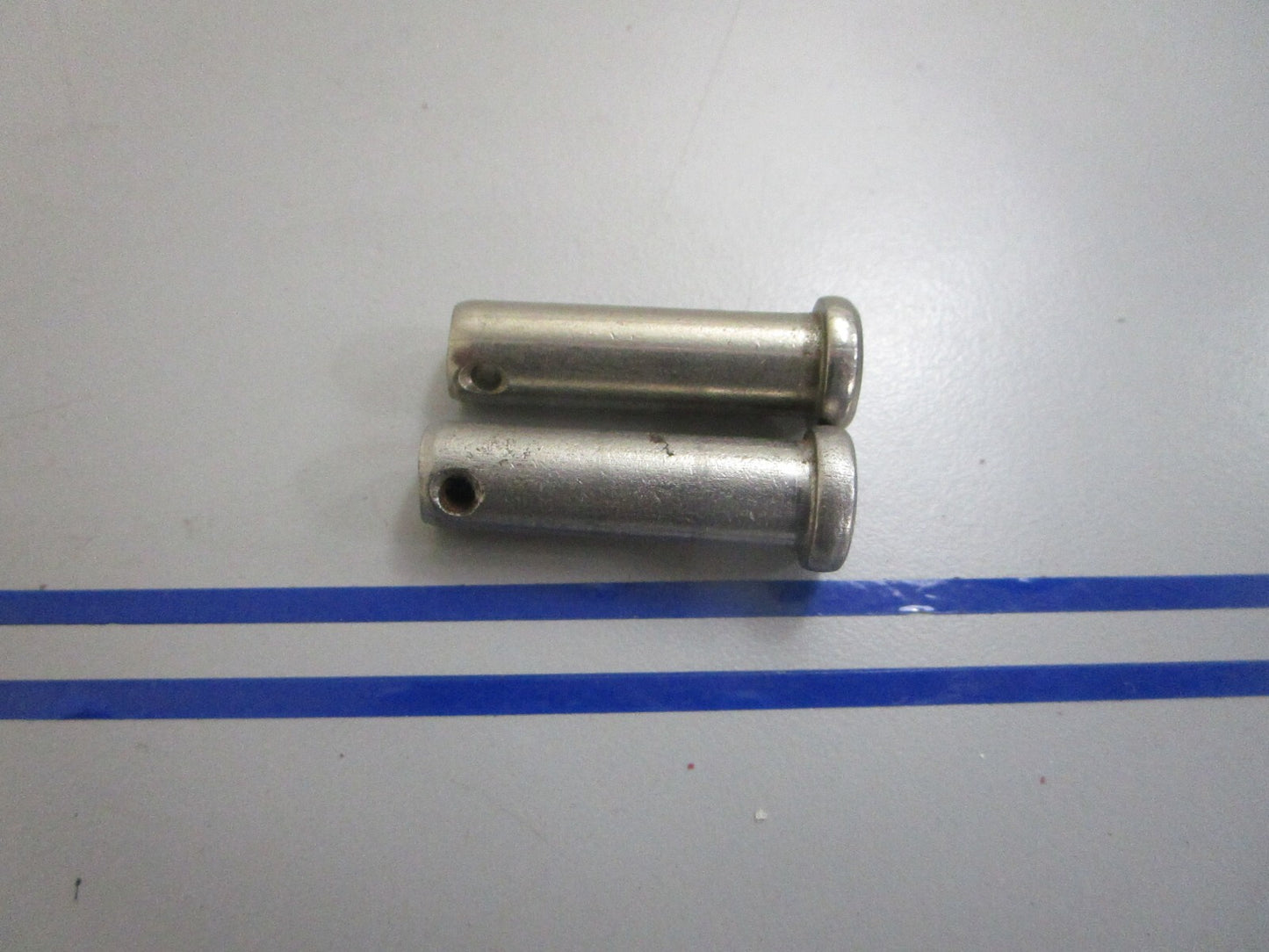*NEW OEM* (LOT OF 2) 0810 Volvo Penta Clevis Pin 3853307